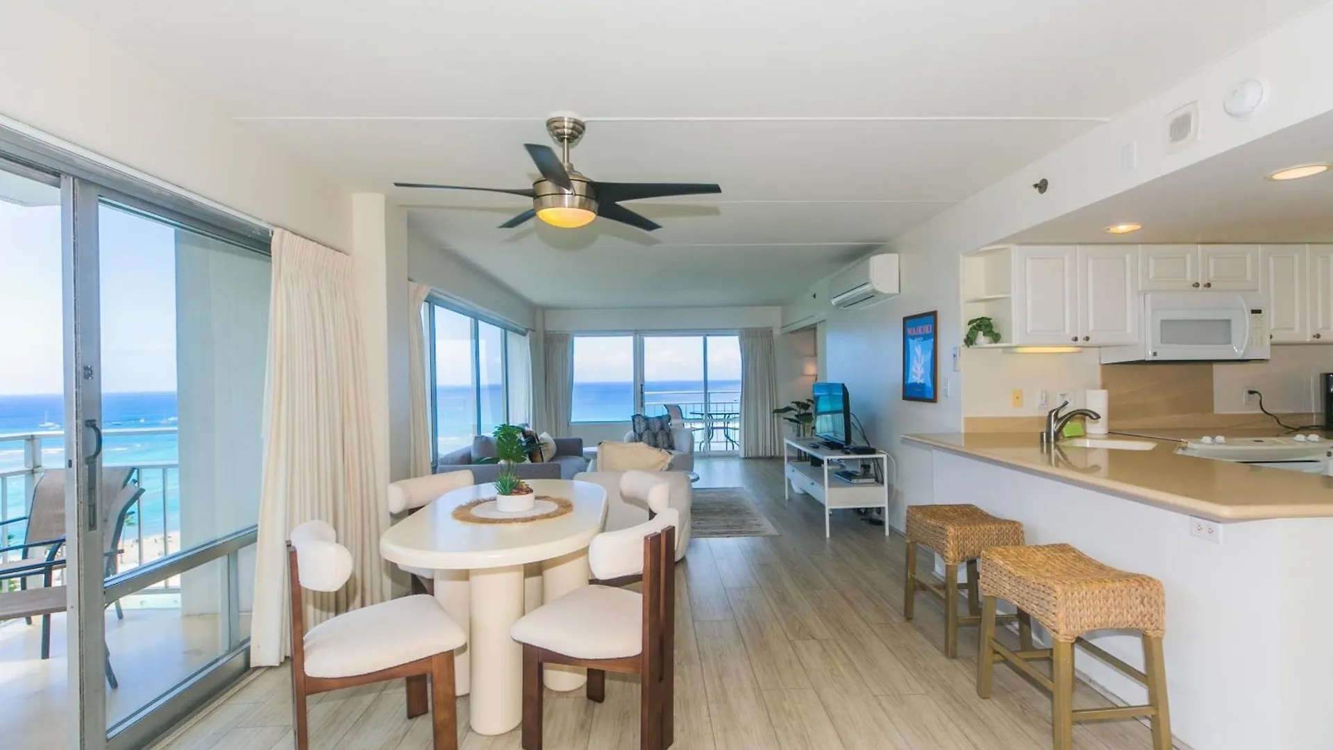 Ilikai Tower 1744 Yacht Harbor View 2Br Apartment Honolulu