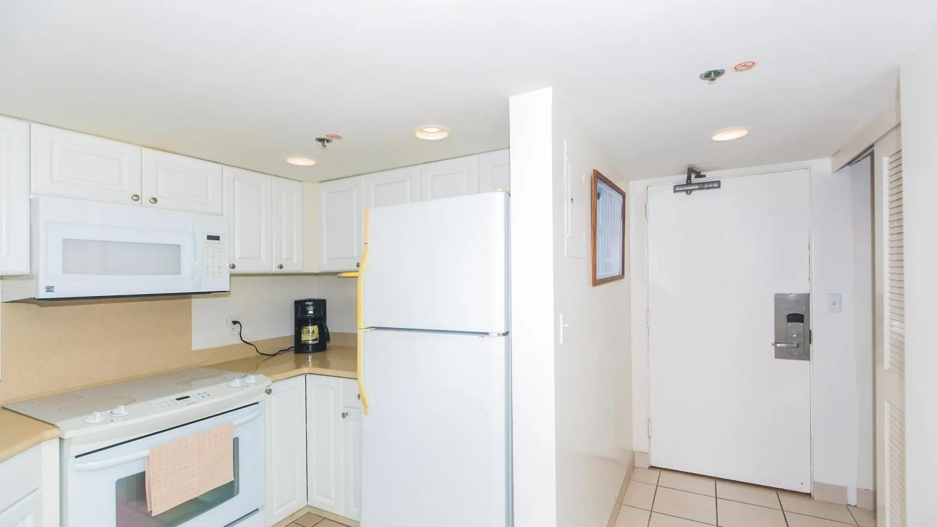 Ilikai Tower 1744 Yacht Harbor View 2Br Apartment Honolulu 0*,  United States